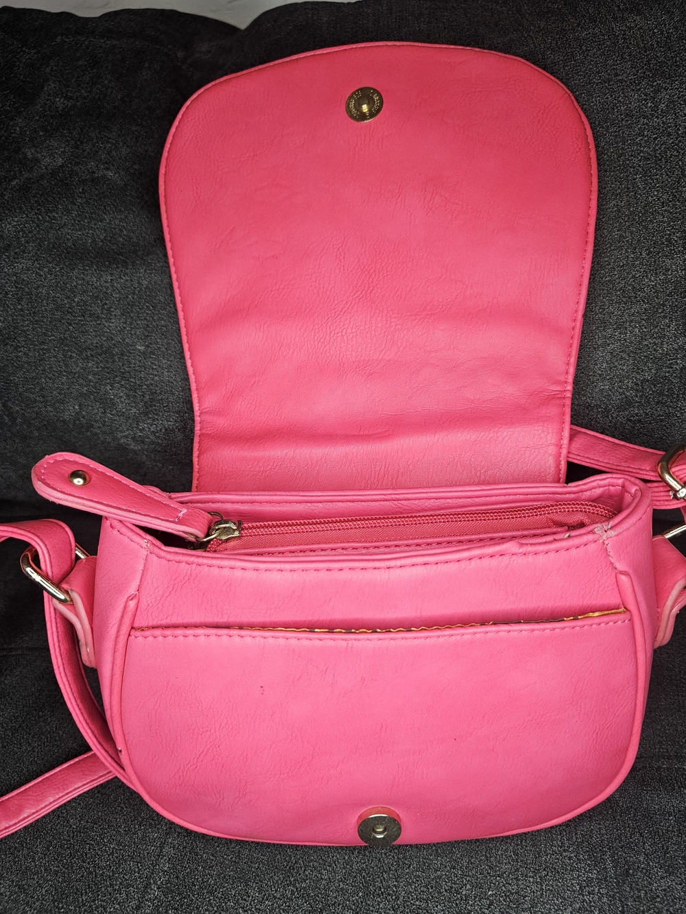 Betty Boop Pink Studded Crossbody Bag with Character Emblem - Picture 5 of 7